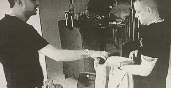 מצלמה נסתרת בדירה שכורה פוגעת בפרטיות נאשמים בהחזקת אקדח?