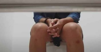 הפרקליטות דורשת: צילום נשים בסתר בשירותים – עבירת מין