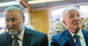 מנדלבליט תוקף את איילה חסון וחושף מסמכים מההליך המשפטי נגדו