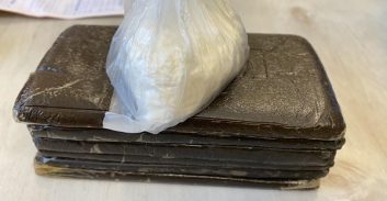 צעיר נעצר בחשד להחזקת קריסטל ושש פלטות חשיש בדיר אל אסד