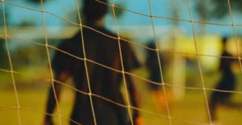 אישום: כדורגלן חובב משפרעם דקר את חברו לקבוצה כי לא מסר לו