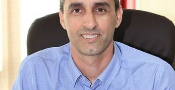 בכיר בדואר ישראל נאשם בבקשת שוחד