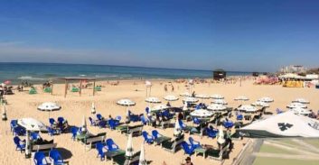 בימ"ש מחוזי: המסעדות בחוף ראשל"צ יפונו עד תום עונת הרחצה