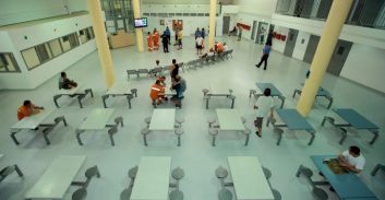 קוצר מאסר של צעיר מרהט שהורשע בפציעת קצין משטרה