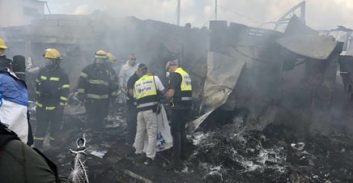 אישומים על מחדל הזיקוקים במושב פורת שגרם למותם של שני פועלים