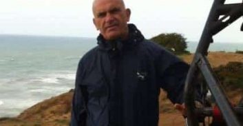 התלונן בלשכת המפכ"ל על קצין, והפך לחשוד באיומים ופגיעה בפרטיות