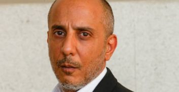 צווארון לבן? צווארון כחול