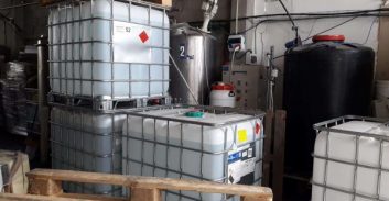 חשד: מפעל לייצור אלכוהול מזויף 