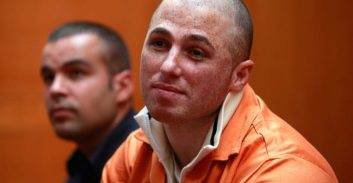 פרנסואה אבוטבול (הג'ינג'י) על מכת הבקבקים בכלא רימונים