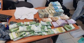 ישראלי חשוד בעוקץ מאות אזרחים צרפתים, בביתו בת"א נתפסו 3 מיליון שקלים