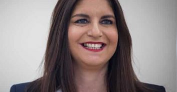 נהג משאית מואשם בתקיפת ח"כ קרן ברק שצלמה אותו חוסם את דרכה