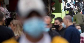 עתירה לבג"צ: החובה לעטות מסכות פוגעת בבריאות ובזכויות אדם