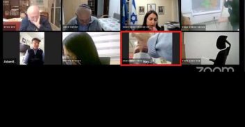 רמת גן: ראש העירייה ניהל את ישיבת המועצה בזום מהכסא במספרה