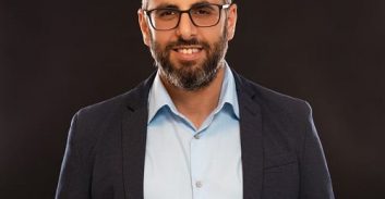 תושב חריש מואשם בתקיפת ראש העיר בגלל חילול שבת