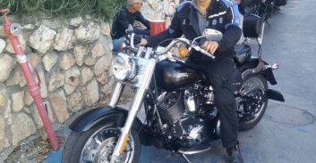 הואשם שדיבר בסלולארי בנהיגה והוכיח שהיה בכלל בחניה