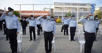 גונדר אשר וקנין, מ"מ נציב בתי הסוהר, פשט את המדים