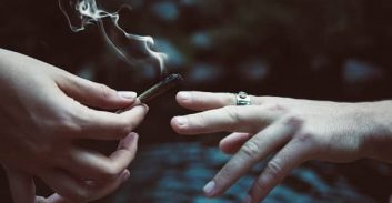 הדיל לקטינים בני 16-17: הסעה וג'וינט ב-50 שקל