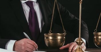 איפה מתגרשים? בית הדין הרבני או בית המשפט לענייני משפחה