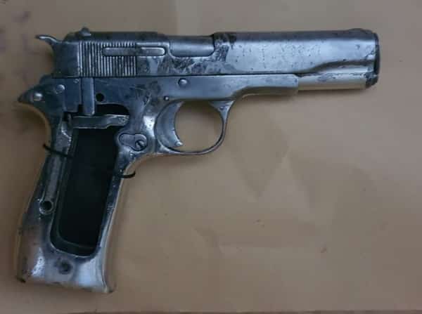 העליון הורה לבחון שחרור בתנאים מגבילים לנאשם שהחזיק אקדח טעון