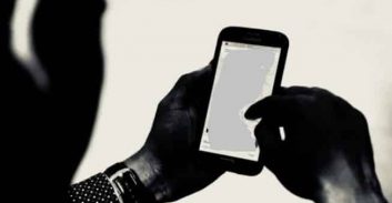 כתב אישום סחיטה באיומים: "תשלח עם השליח תשלום עבור הדם שלך"