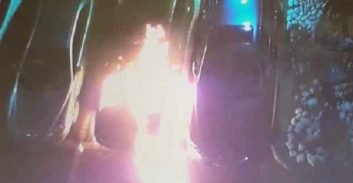 פוסטה TV: מוכר למשטרה משכונת התקווה נאשם בהצתת מכוניות בראשל"צ