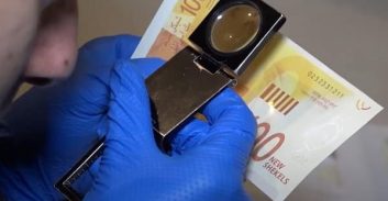 שנה מאסר למפיץ מאות אלפי שקלים בשטרות מזויפים 