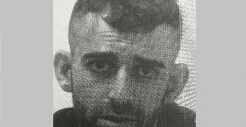 ההסתבכות הכפולה של סוחר הגראס ממעלות