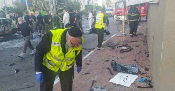 "זירת פיצוץ הרכב בחולון הזכירה את פיצוצי האוטובוסים בפיגועים"