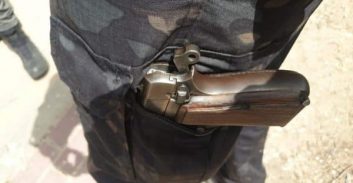 קלנסווה: תושב העיר ניסה להימלט משוטרים ונתפס עם אקדח טעון