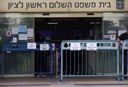 דיוני הארכת המעצר של החשודים ברצח המתנדב עמיחי כרמלי