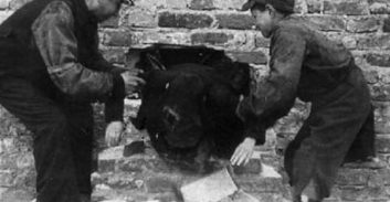 יזמות יהודית בשואה – מחתרת