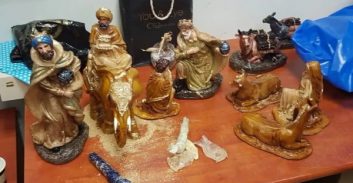 16 חודשי מאסר לשני נאשמים ביבוא קריסטל-מת' בתוך פסלונים ממקסיקו