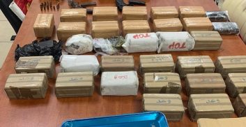 שני אקדחים ו-46 ק"ג מריחואנה וחשיש בדירה בקריית אתא