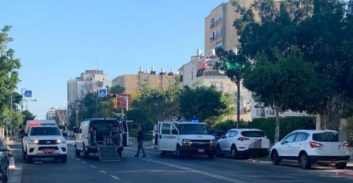 שני פרטי אמל"ח, בהם מטען, אותרו בחולון ובת ים