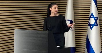 שרת התחבורה מיכאלי: "נשקיע בתחבורה ציבורית כדי להוריד מכוניות מהכביש"