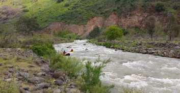 חשד למעשים מגונים במהלך שייט קאייקים בנהר הירדן