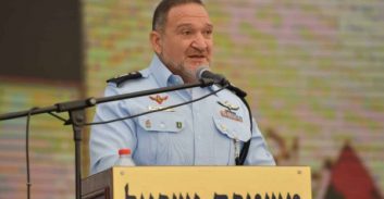 המפכ"ל דורש: 60 אלף שקל קנס לכל בעל בית שיימצא בו נשק