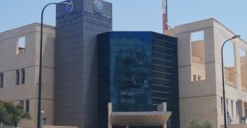 נתניה: אסיר משוחרר ושניים נוספים נעצרו ברכב עם סכינים