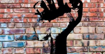 כתב אישום נגד האקטיביזם הציבורי