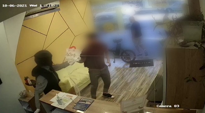 צעיר מלוד נעצר בחשד לשוד אלים של צ'יינג'י ביפו