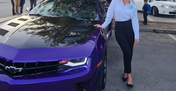 עו"ד מעיין נופר עמון במסיבת יום הולדת מהירה ומגניבה