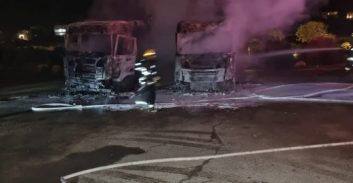 נמשכת מכת הצתת המשאיות: עוד שתיים הוצתו ונשרפו כליל בצפון