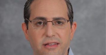 המבקר הפנימי של חברת הרכבת הקלה הודיע על עזיבתו במפתיע