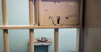 נעצר בחשד לסחר בסמים ופלט 17 גרם קוקאין במעצר