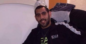 אישום: סטתה עם רכבה לנתיב הנגדי וגרמה ברשלנות למותו של רוכב אופנוע