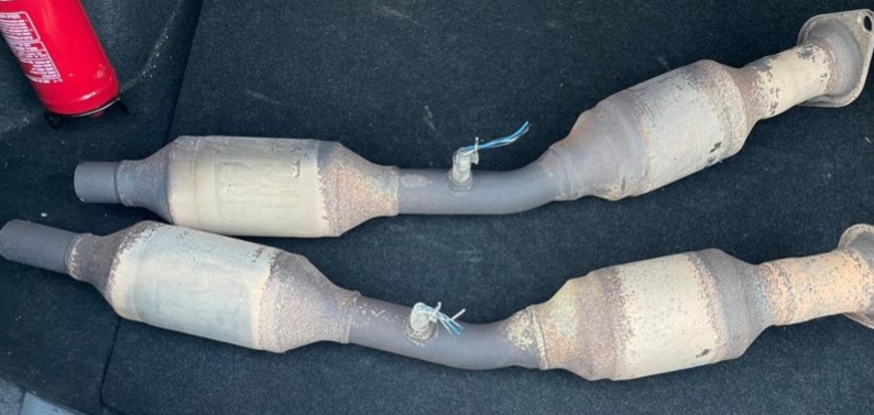 כתב אישום: צעירים מרהט גנבו ממיר קטליטי מרכב ונעצרו בתום מרדף