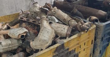 ממירים קטליטיים גנובים עשו דרכם לאנגליה כמתכת