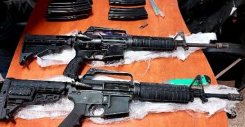 צפו בתיעוד: בלשי מג"ב חשפו מחסן נשק שהוחבא בתוך קברים