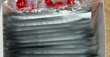 אישום: זייף תעודות משלוח וגנב 101 ארגזים של בדיקות אנטיגן