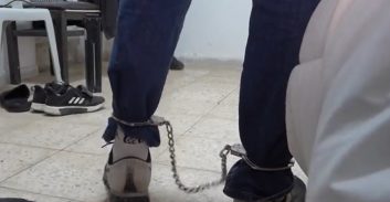 שוחרר למעצר בית חשוד שאיים על נהג אוטובוס עם פטיש